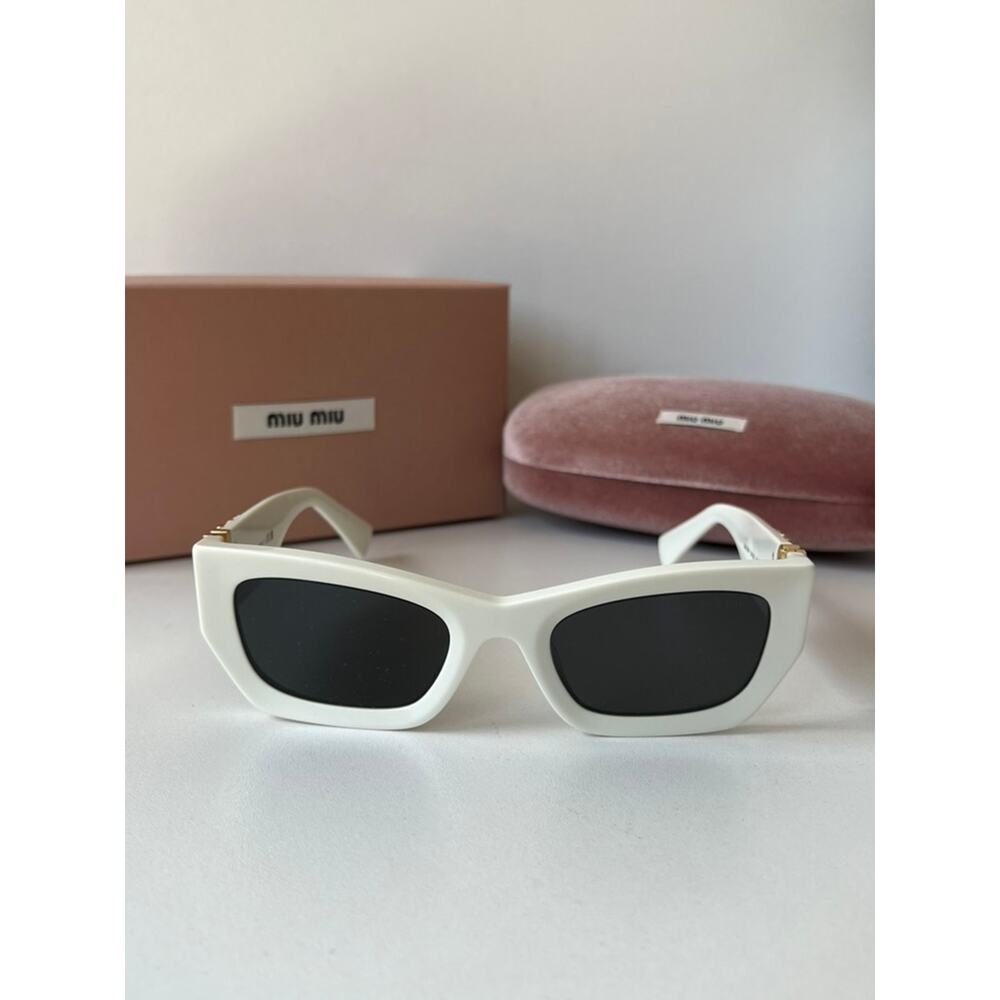 NEW Miu Miu MU09WS White Cat Eye Sunglasses - Picture 6 of 8